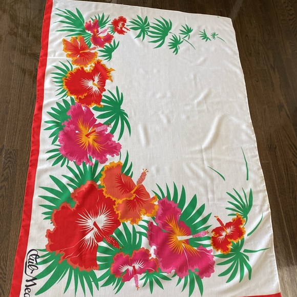 Club Med Vintage Tropical Floral Sarong - Bikini Wrap - Scarf. Large 41”x61” - Picture 3 of 10